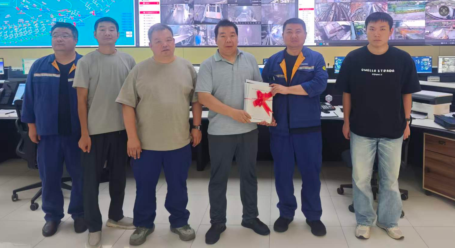 湖北省地方铁路学会到武钢资源集团金山店矿业 有限公司生产技术部走访交流